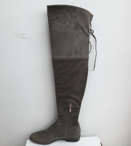 Marc Fisher - Picture 2 of 4